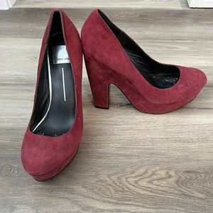 Dolce Vita burgundy suede shoes